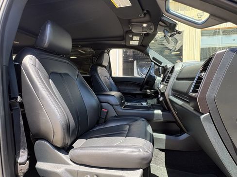 Used 2021 Ford Expedition Limited RWD image 30