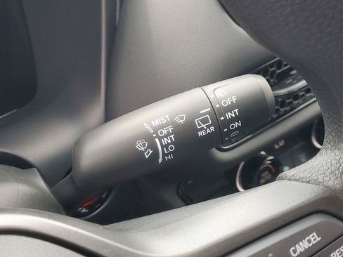 New 2027 Honda HR-V LX image 14