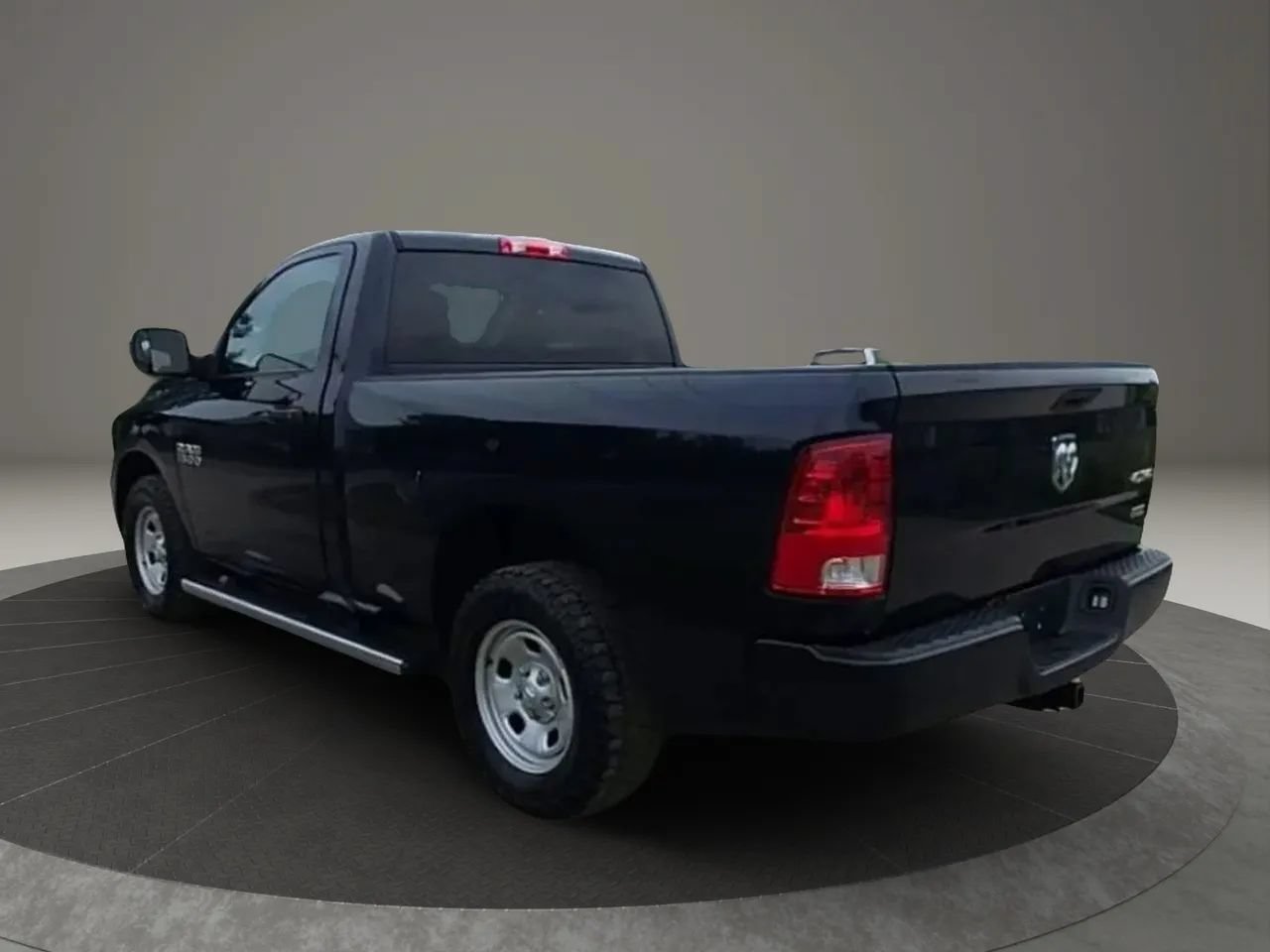 Used 2018 RAM 1500 Tradesman w/ Power & Remote Entry Group AWD/4WD image 4