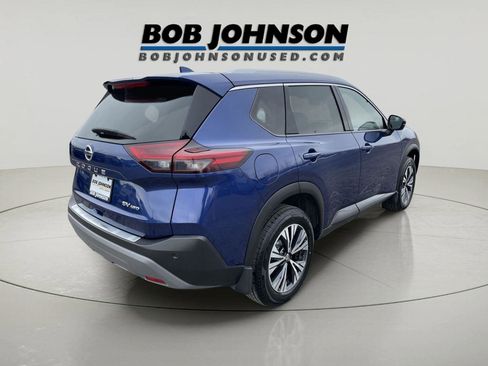 Used 2021 Nissan Rogue SV w/ Premium Package image 3