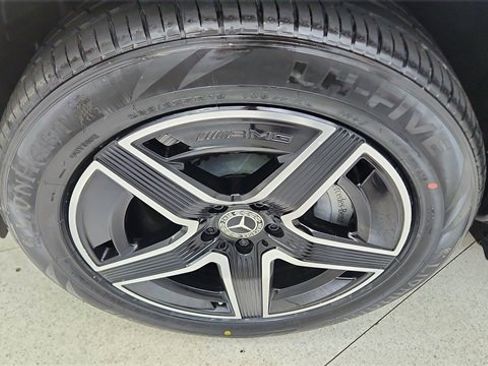 Used 2024 Mercedes-Benz GLC 300 4MATIC w/ AMG Line image 60
