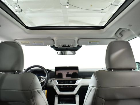 New 2026 Ford Explorer Active w/ Active Comfort Package AWD/4WD image 17