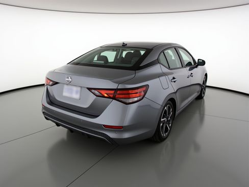 Used 2025 Nissan Sentra SV FWD image 9