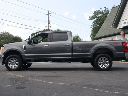 Used 2017 Ford F350 Lariat w/ Lariat Ultimate Package AWD/4WD image 2