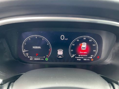 Certified 2024 Acura MDX FWD w/ Technology Package image 15