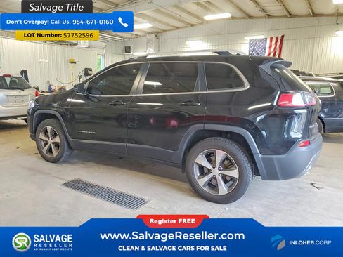Used 2020 Jeep Cherokee Limited w/ Trailer Tow Group AWD/4WD image 3
