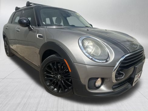 Used 2016 MINI Cooper Clubman image 3