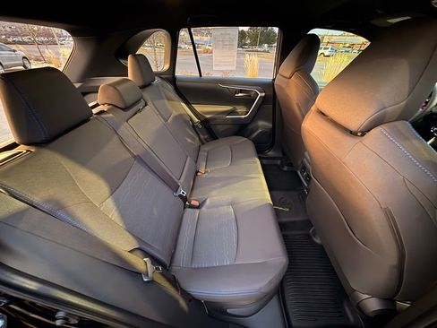 Used 2025 Toyota RAV4 SE w/ Weather Package image 30