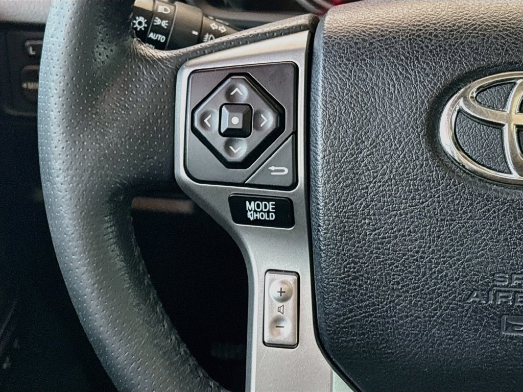 Used 2015 Toyota 4Runner Limited AWD/4WD image 11