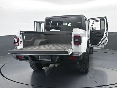 Used 2024 Jeep Gladiator Sport AWD/4WD image 68