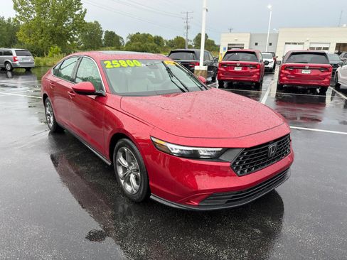 Used 2024 Honda Accord EX image 8