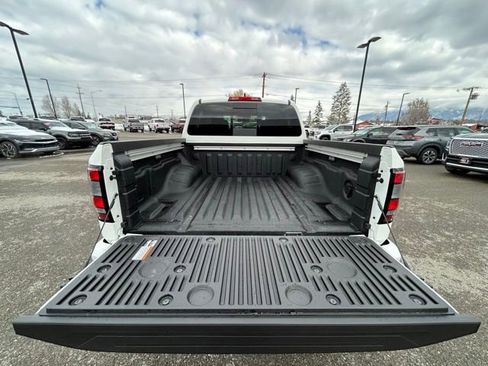 New 2026 Nissan Frontier PRO-4X w/ Pro Premium Package AWD/4WD image 11