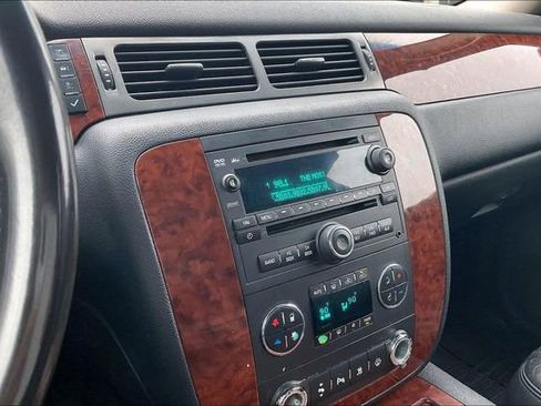 Used 2008 Chevrolet Avalanche LTZ image 6