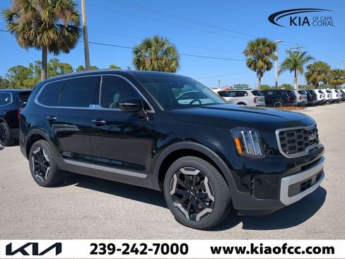 New 2025 Kia Telluride S image 2