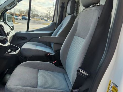 Used 2018 Ford Transit 250 130 Low Roof image 19