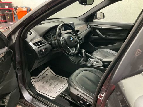 Used 2017 BMW X1 xDrive28i image 9