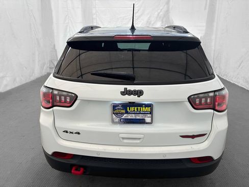 Used 2025 Jeep Compass Trailhawk AWD/4WD image 6