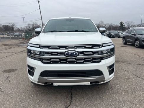 Certified 2022 Ford Expedition Platinum image 2