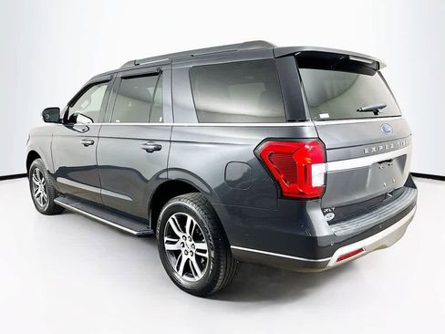 Certified 2022 Ford Expedition XLT image 4