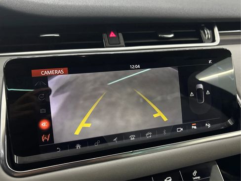 Used 2020 Land Rover Range Rover Evoque SE image 38