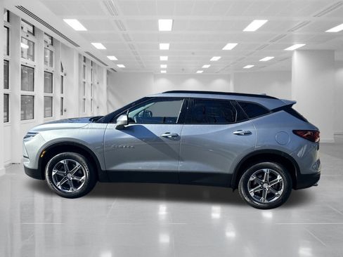 Used 2024 Chevrolet Blazer LT w/ Convenience Package image 8