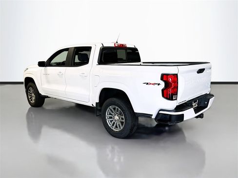 New 2024 Chevrolet Colorado LT w/ LT Convenience Package II image 6