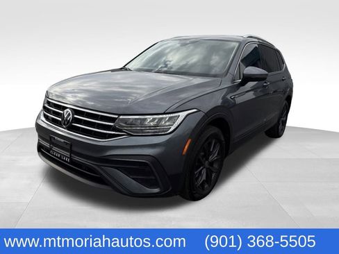 Used 2024 Volkswagen Tiguan SE image 1