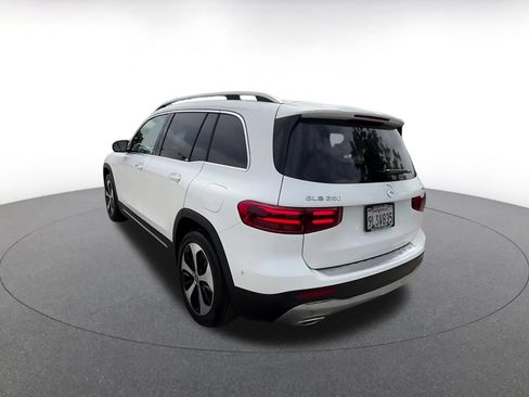 Used 2025 Mercedes-Benz GLB 250 4MATIC image 11