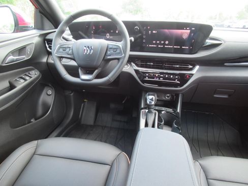Used 2026 Buick Envista Avenir FWD image 13