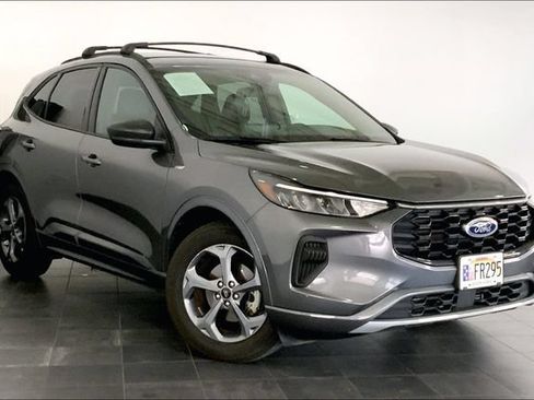 Used 2024 Ford Escape ST-Line w/ Tech Pack #1 FWD image 2