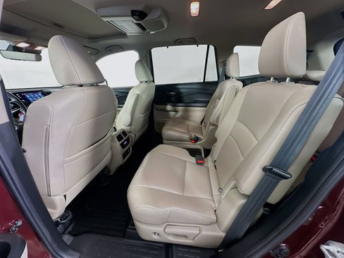 Used 2021 Honda Pilot Touring image 26