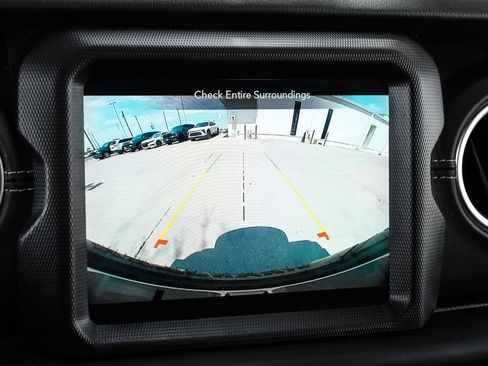 Used 2023 Jeep Wrangler Unlimited Sahara w/ LED Lighting Group AWD/4WD image 32