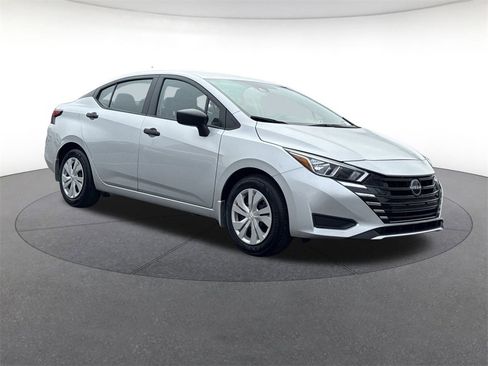 Used 2024 Nissan Versa S w/ Electronics Package image 7