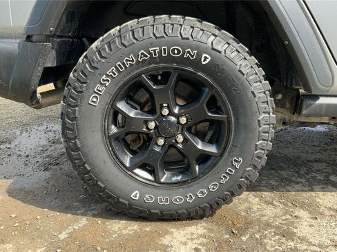 Used 2021 Jeep Wrangler Unlimited Sport AWD/4WD image 28