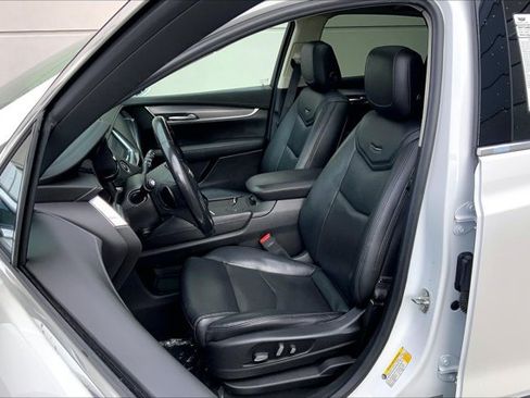Used 2019 Cadillac XT5 Luxury FWD image 25