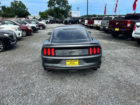 Used 2016 Ford Mustang GT RWD image 14