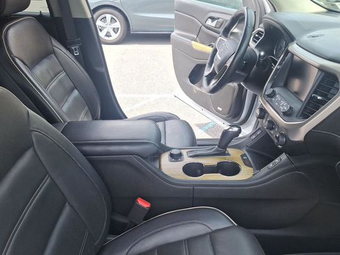 Used 2017 GMC Acadia Denali w/ Technology Package FWD image 23