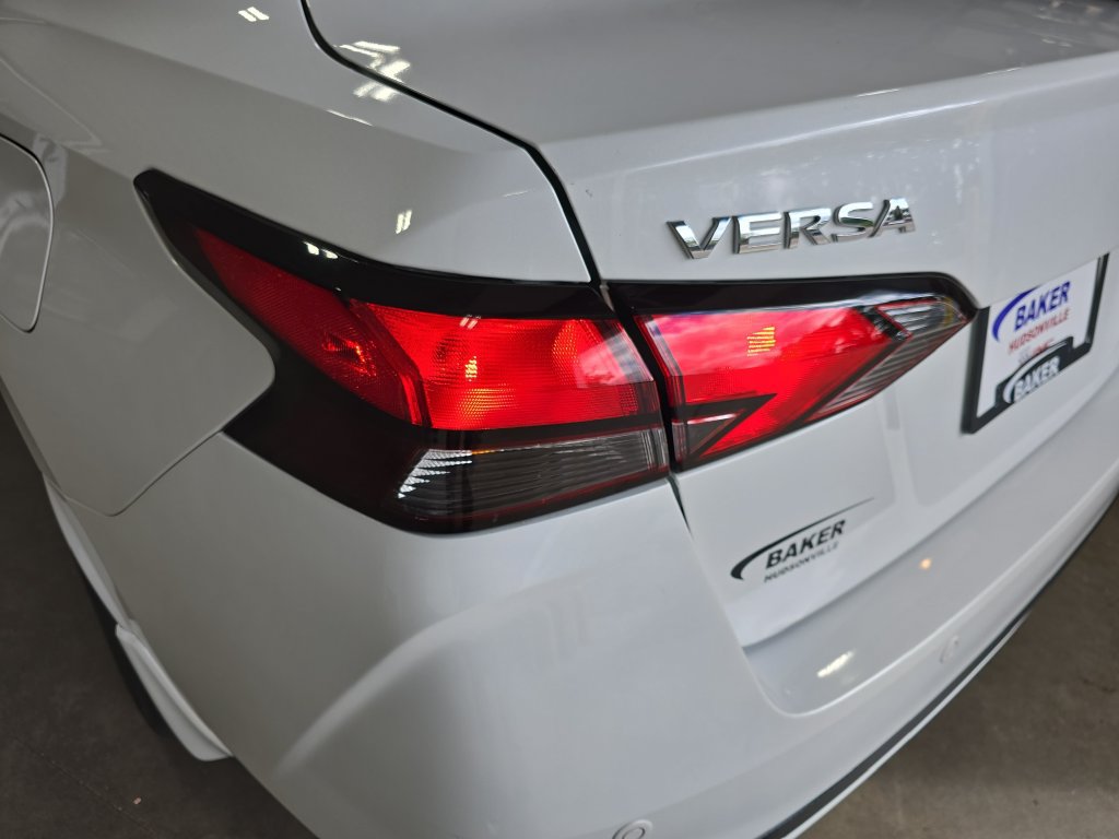 Used 2025 Nissan Versa SV w/ Trunk Package FWD image 30