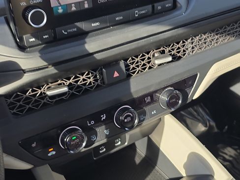 Certified 2024 Honda Accord EX image 25