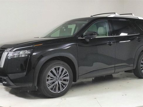 Certified 2023 Nissan Pathfinder SL w/ SL Premium Package image 7