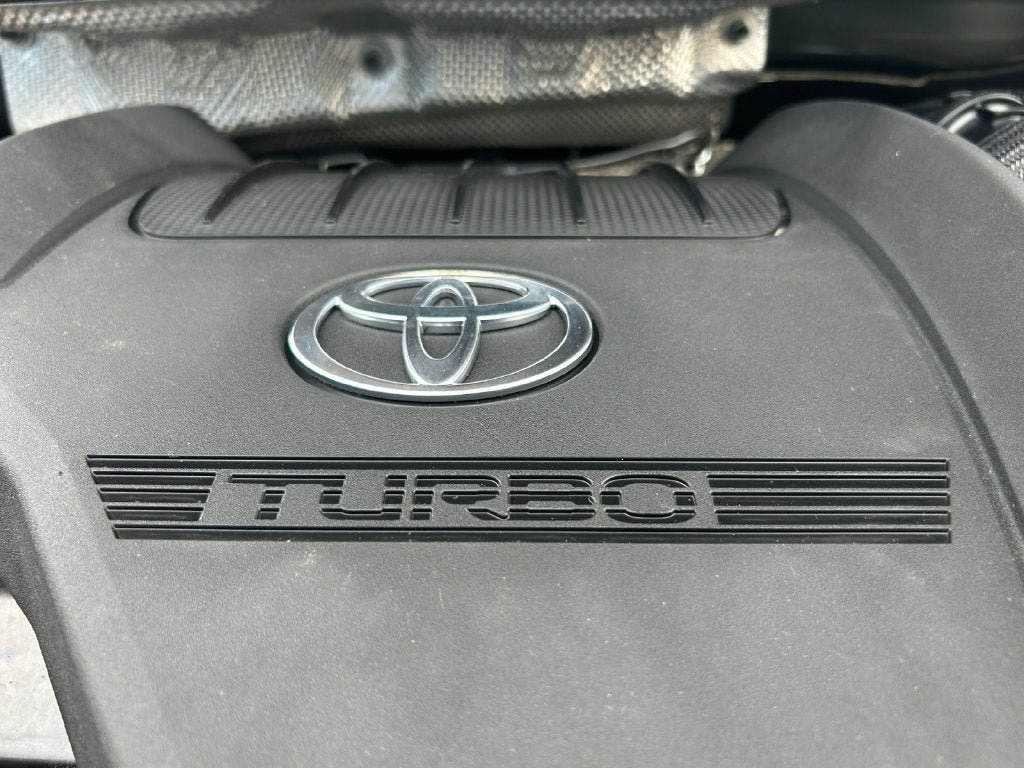 Used 2023 Toyota Highlander L FWD image 31