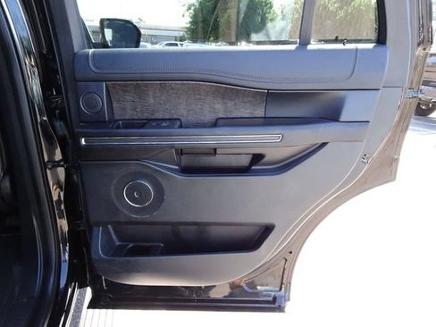 Used 2021 Ford Expedition Limited RWD image 20