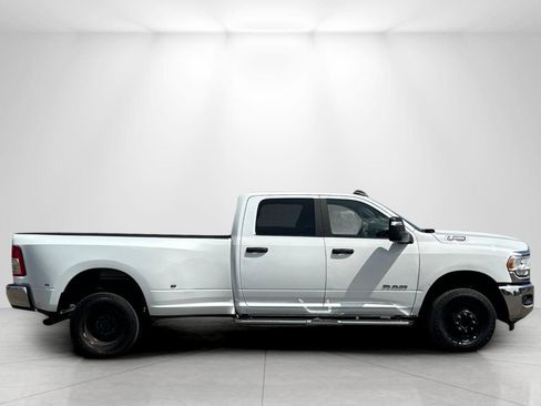 Used 2024 RAM 3500 Big Horn AWD/4WD image 2