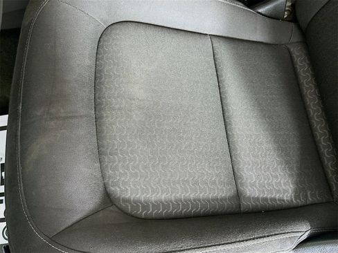 Used 2015 GMC Canyon SLE image 19