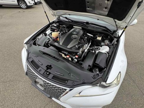 Used 2016 Lexus IS 200t w/ F Sport Package RWD image 39