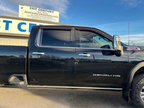 Used 2022 GMC Sierra 3500 Denali w/ Denali Ultimate Package image 13