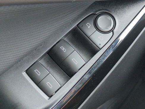 Used 2026 Chevrolet Equinox LT w/ Convenience Package II AWD/4WD image 28