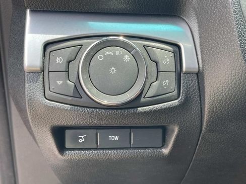 Used 2017 Ford Explorer Limited w/ Equipment Group 301A FWD image 36