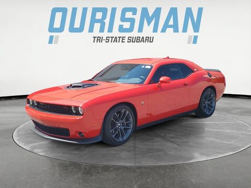 Used 2022 Dodge Challenger R/T Scat Pack w/ Shaker Package RWD image 2