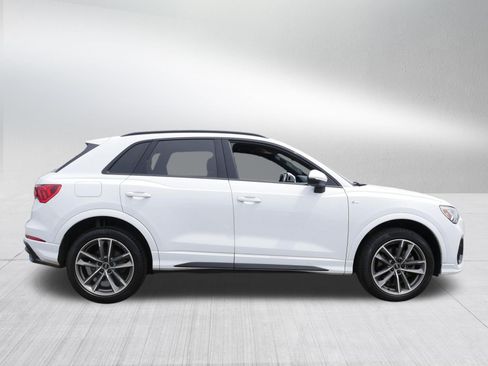 Used 2022 Audi Q3 2.0T Premium Plus w/ Premium Plus Package AWD/4WD image 8
